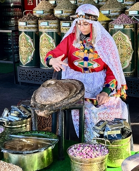 Making Argan Oil, Morocco / Making Argan Oil in Marrakesh, Morocco