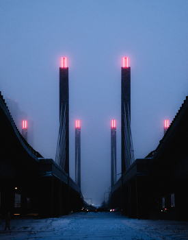 Под мостом. / ***