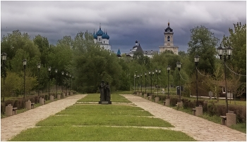 Майское ненастье в старом городе С / Сюжет из Серпухова 2025 год.