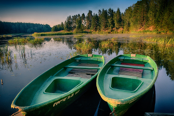 Теплый вечер / лодки на причале