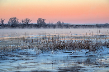Утром на Оке. / ***