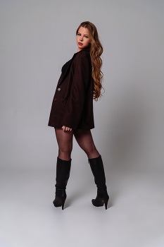 На циклораме / модель Юлиана Смирнова