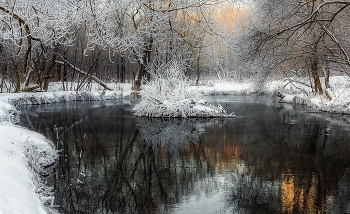 Вот и зима. / Речка Сходня.