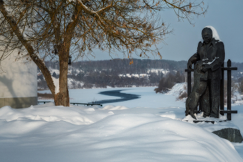 Река в реке / Река Таруса оставила свой след в Оке.
Таруса. Ока. Калужская область. 08 февраля 2026