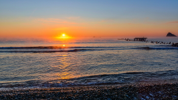 Морозный восход / Рудная Пристань, у остатков старого пирса.