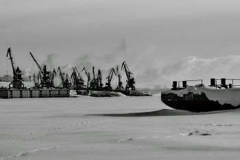 Зимний порт. / Томская область.