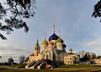 Храм святого благоверного князя Игоря Черниговского. / Храм святого благоверного князя Игоря Черниговского.