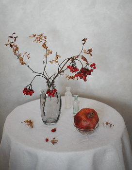 С гранатом... / ***