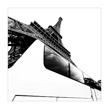 Карточка с торчащим смыслом / Кто только не снимал эту башню.