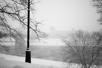 ч/б снегопад 4 / ***