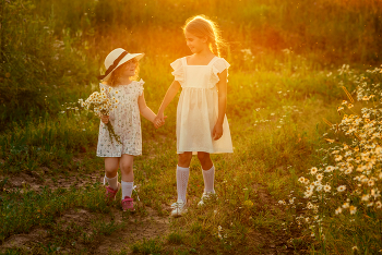 Две сестры / модели Влада и Юля Подгорновы