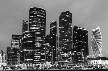 Сити / Вид на вечерний Москва-Сити