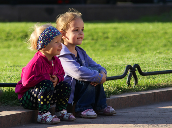Женсовет..... / Питер, Манежная площадь 
(незнакомки... )