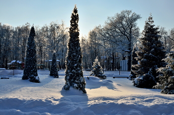 &nbsp; / В городском парке...
