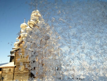 сквозь... / Музей-заповедник «КИЖИ»