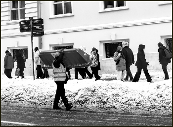 .... Все свое ношу с собой ... / уличный сюжет