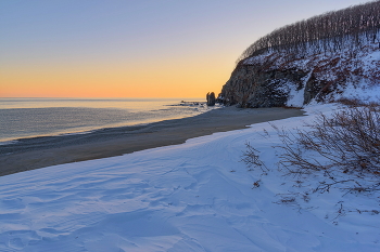Зимний пляж / Вечер в бухте 2-е Лангоу. Зима - ни машин, ни людей, ни единого следа на песке...