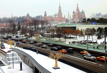 Оттепель в городе, мокрый снег / Оттепель в городе, мокрый снег