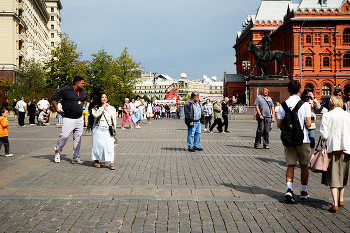 Манежная площадь / Манежная площадь в Москве. Август 2024.