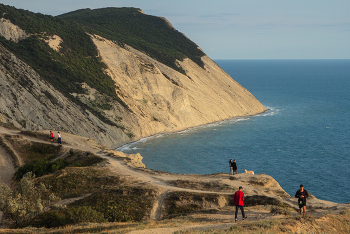 Один из летних дней / ***