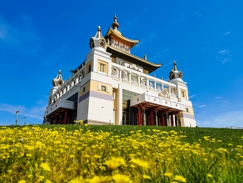Золотая обитель / Золотая обитель Будды Шакьямуни в Элисте