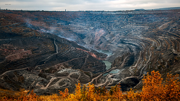 Угольный разрез / ***