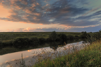 На вечерней реке / Летние сюжеты