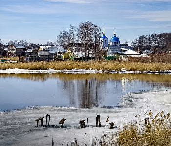 Купола цвета неба. / ***