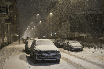Метель. Прощальный аккорд зимы... / ***