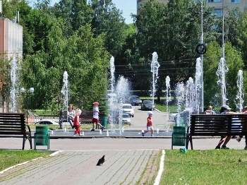 Лето у фонтана / ***