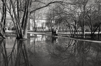 Про весну / Сюжет из города Серпухов. Весенние будни.