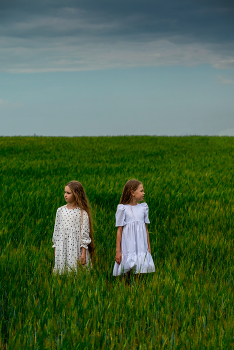 Катя и Поля / модели Катя Зяброва и Полина Шутова