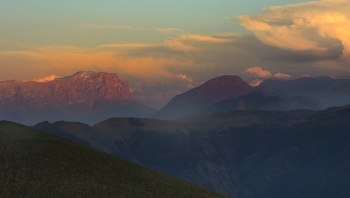 Закат в горах / Кавказ