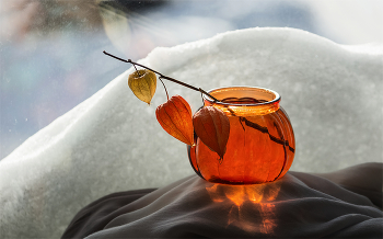 Натюрморт от зимнего окна.... / Зимний натюрморт.