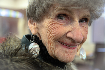 К столетнему юбилею! / .......