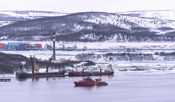 порт Лавна / западный берег Кольского залива