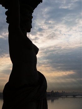 Кариатида / ***