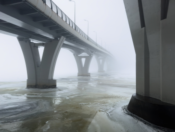 мост / туман