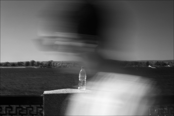 летний пейзаж с поллитрой волжанки без газа / |