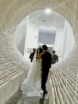 Beginning / Wedding ceremony in a museum
