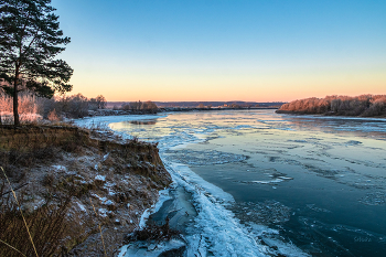В декабре. / На Оке.