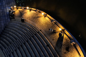 Набережная. Вечер / Набережная Москва-реки после заката