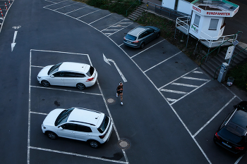 Парковка / Парковка. Пробежка. Сумерки