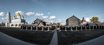 В тульском кремле. / территория тульского кремля