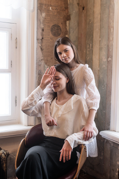 Ира с Ангелиной / модели Ангелина Табакова и Ира Лескина