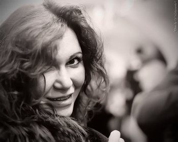 Я оглянулся посмотреть....... / Москва. Галерея Память. 
Катя (Однажды в Пятницу)