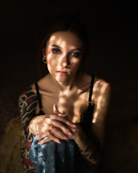 image_125 / свет сквозь занавески