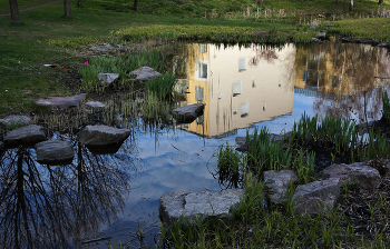 Отражение / Хельсинки, Финляндия.