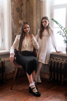Вдвоём / модели Ангелина Табакова и Ира Лескина