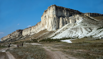 Верхом к Белой Скале. / Ак-Кая (Белая Скала), гора в России, в Белогорском районе Республики Крым. Памятник природы регионального значения. Расположен во Внутренней гряде Крымских гор, в 5 км севернее города Белогорск, напротив села Белая Скала...
